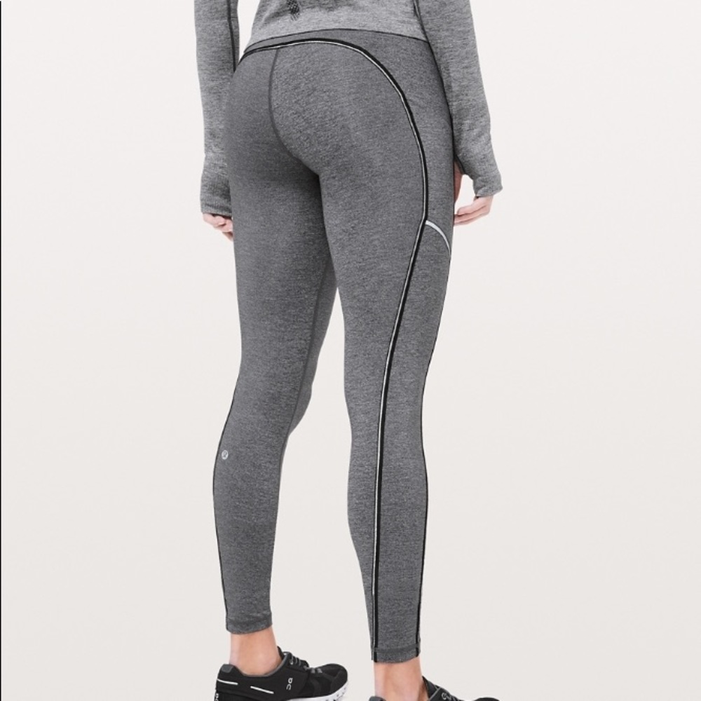 SOLD Lululemon gray speed up tight 28” leggings